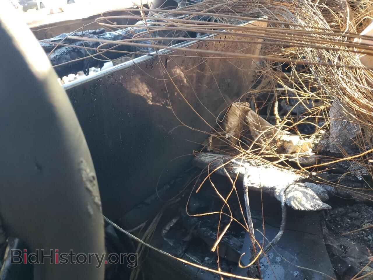 2024 TESLA MODEL Y - VIN: 7SAYGDEE4RF080950 - Фото 9