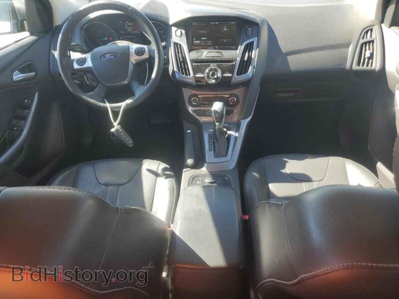 2014 Ford FOCUS (VIN 1FADP3N22EL209180) — фото 8 из 13