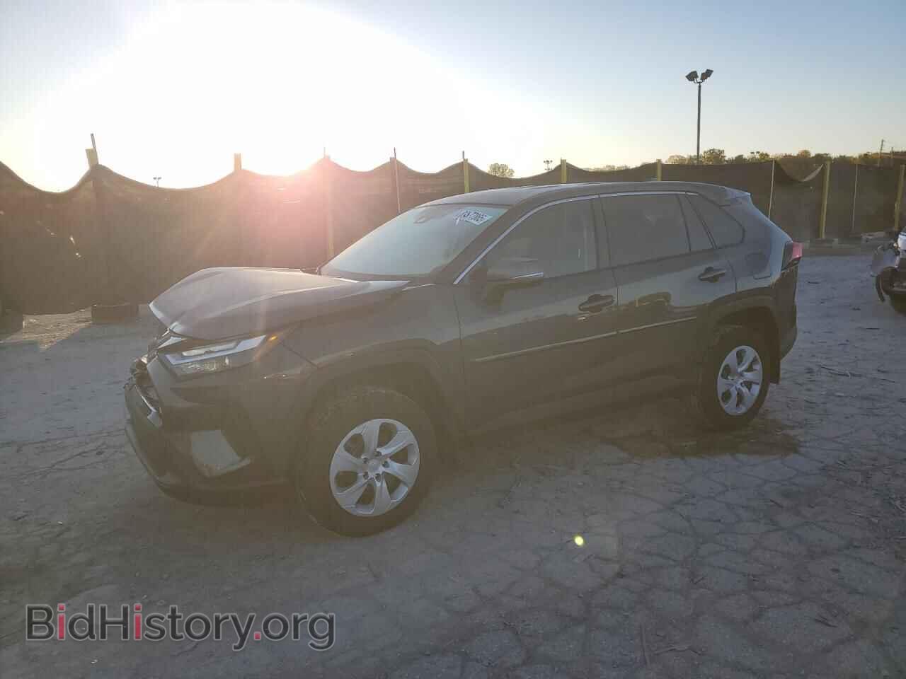 Photo 2T3G1RFVXRW438035 - TOYOTA RAV4 2024