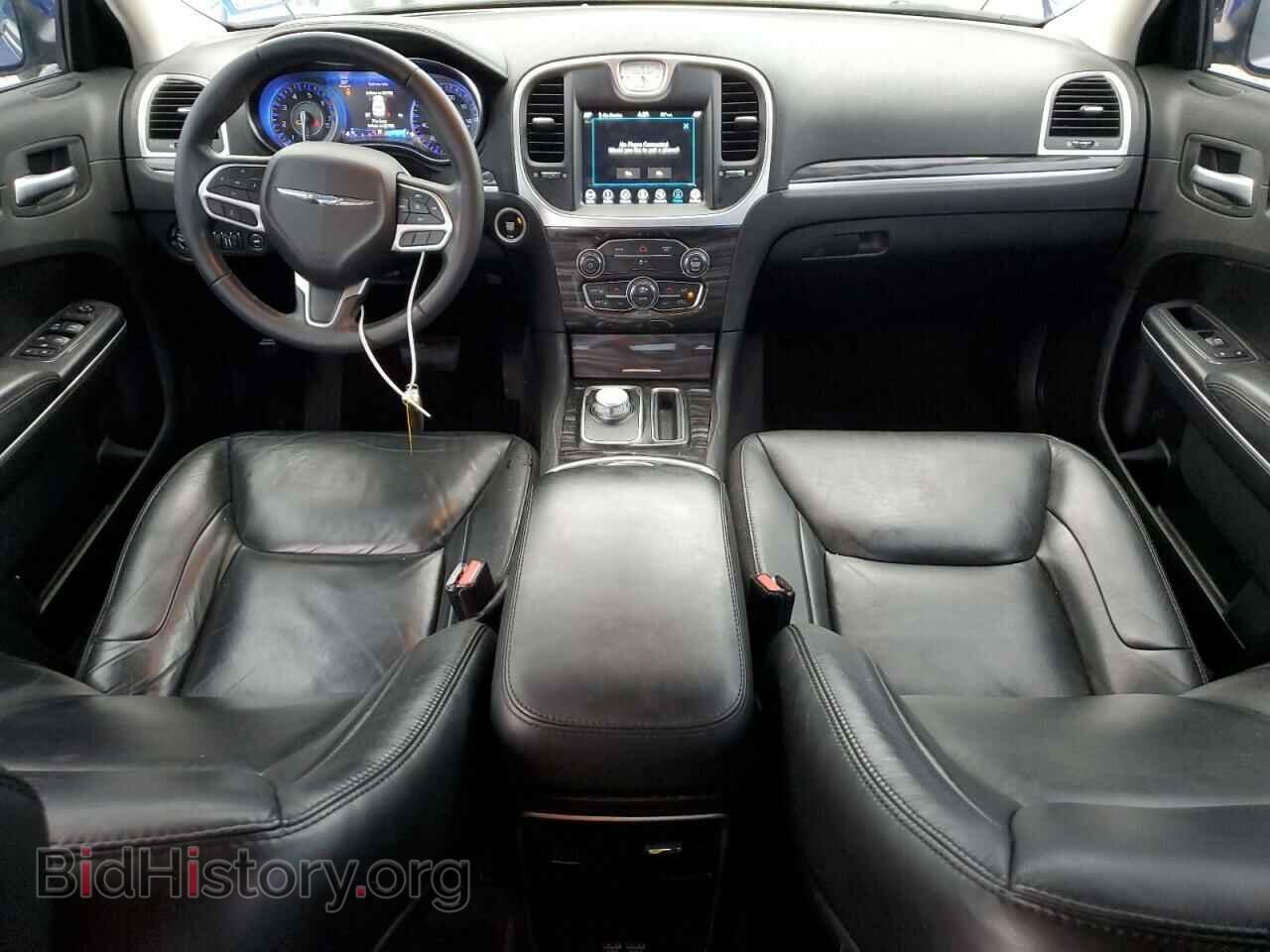 2018 CHRYSLER 300 - VIN: 2C3CCAAG1JH275545 - Фото 8