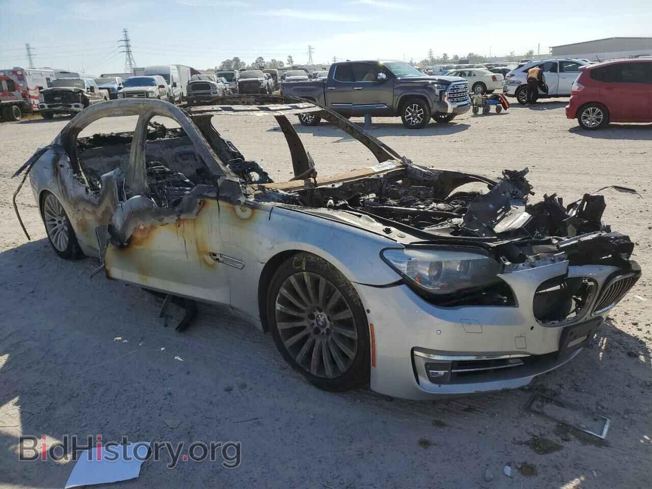 2013 BMW 7 SERIES - VIN: WBAYE4C59DD137002 - Фото 4