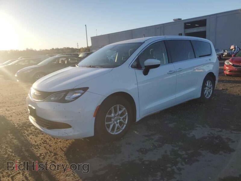 2017 Chrysler PACIFICA LX (VIN 2C4RC1CG7HR512238) — photo 1 of 13, Copart, damage: mechanical