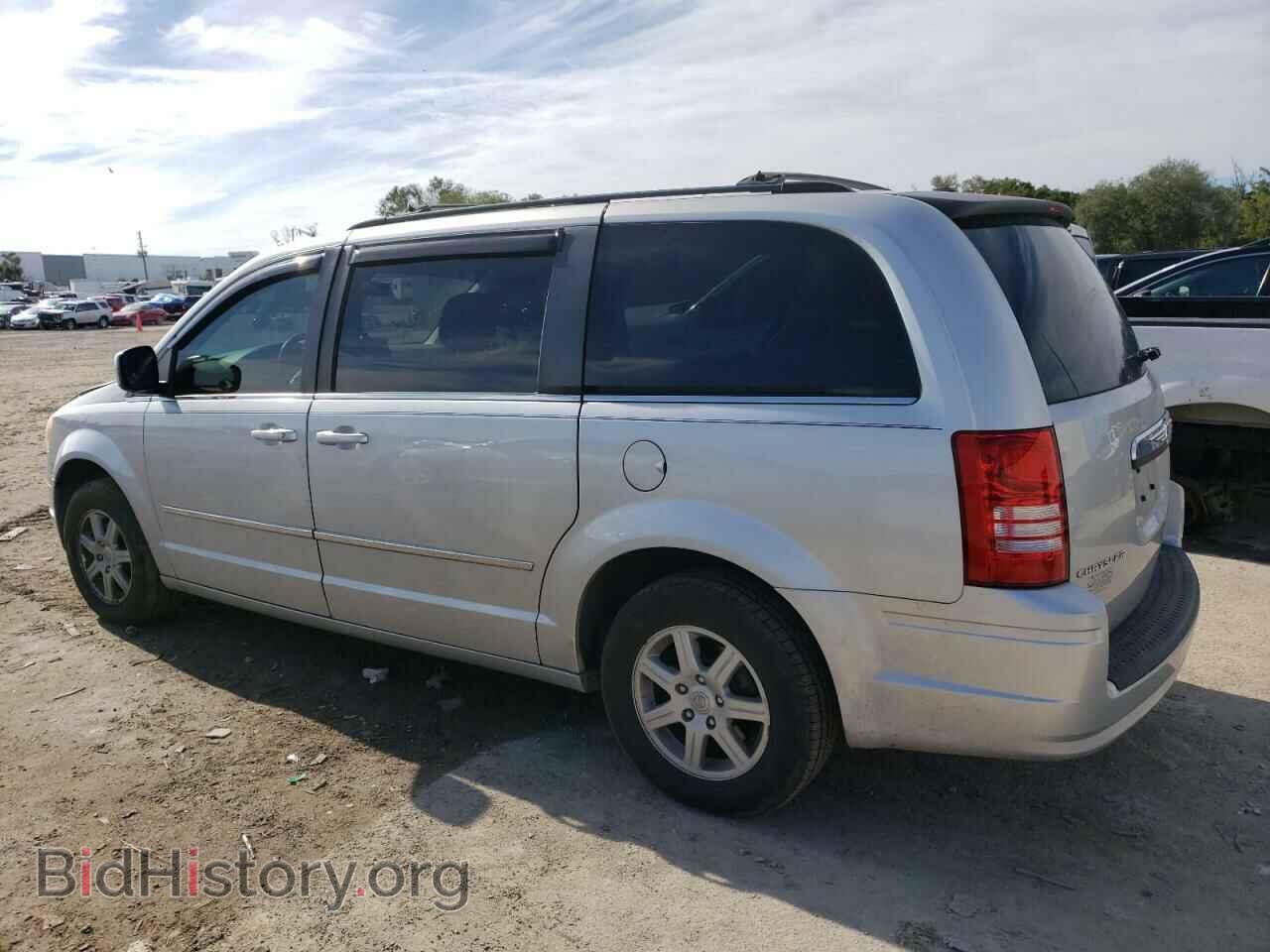 2010 CHRYSLER MINIVAN - VIN: 2A4RR5D19AR299678 - Photo 2