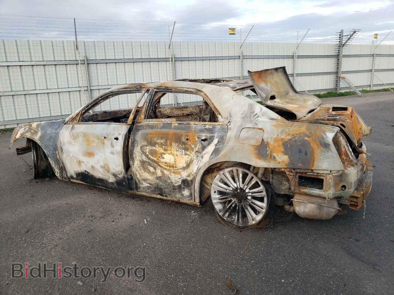2011 CHRYSLER 300 - VIN: 2C3CA5CGXBH537865 - Фото 2