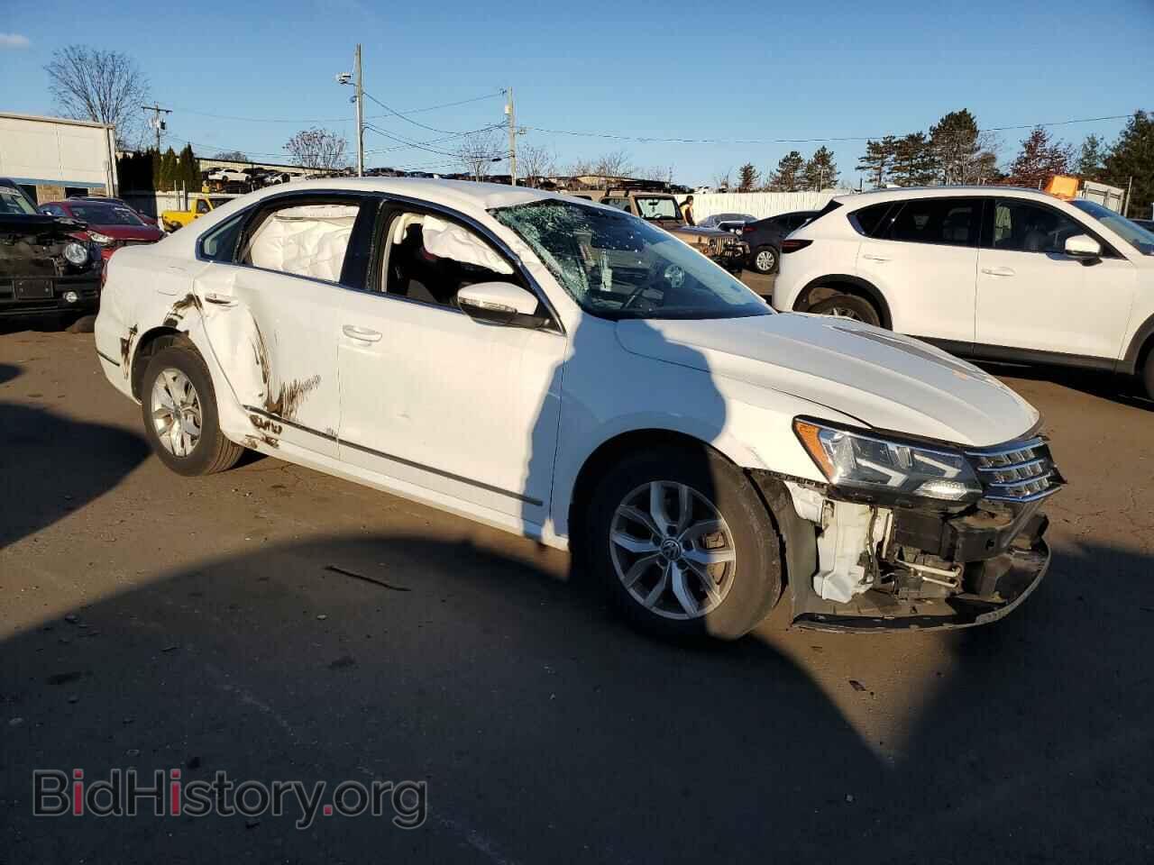 2017 VOLKSWAGEN PASSAT - VIN: 1VWAT7A37HC040645 - Фото 4