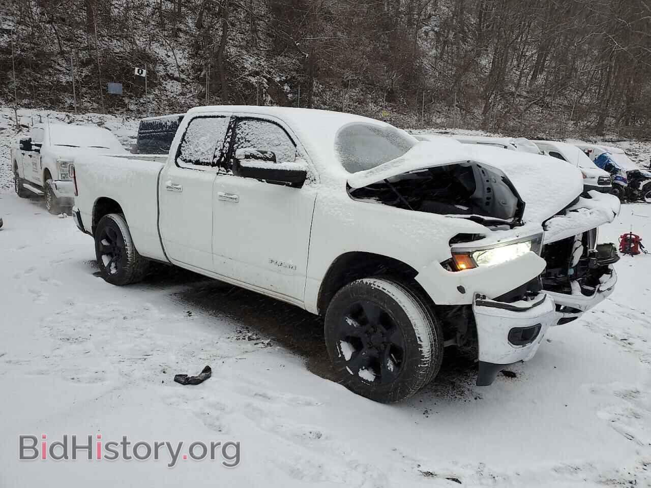 2019 RAM 1500 - VIN: 1C6SRFBT2KN719952 - Фото 4