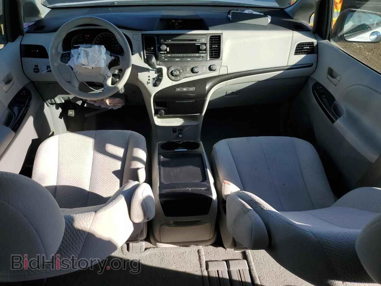 2011 TOYOTA All Models - VIN: 5TDKK3DCXBS075880 - Фото 8