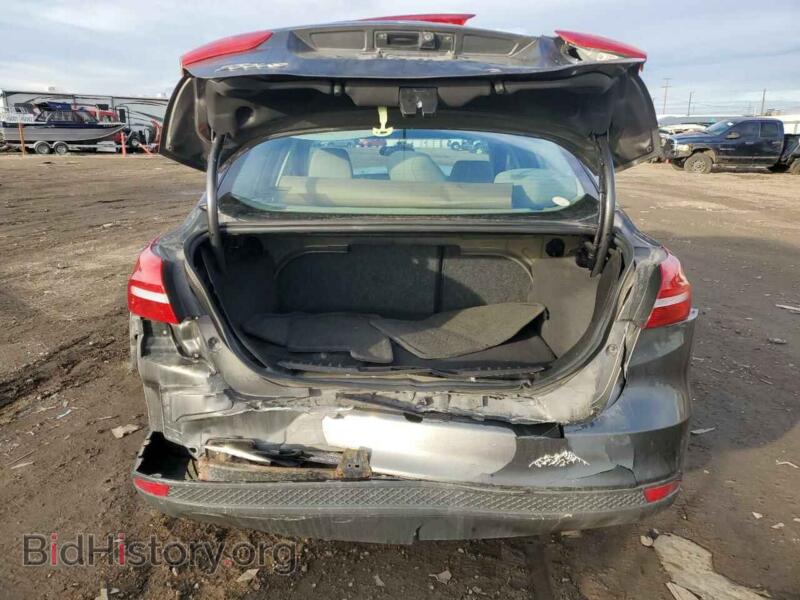 2015 Ford FOCUS (VIN 1FADP3F27FL241798) — photo 6 of 12