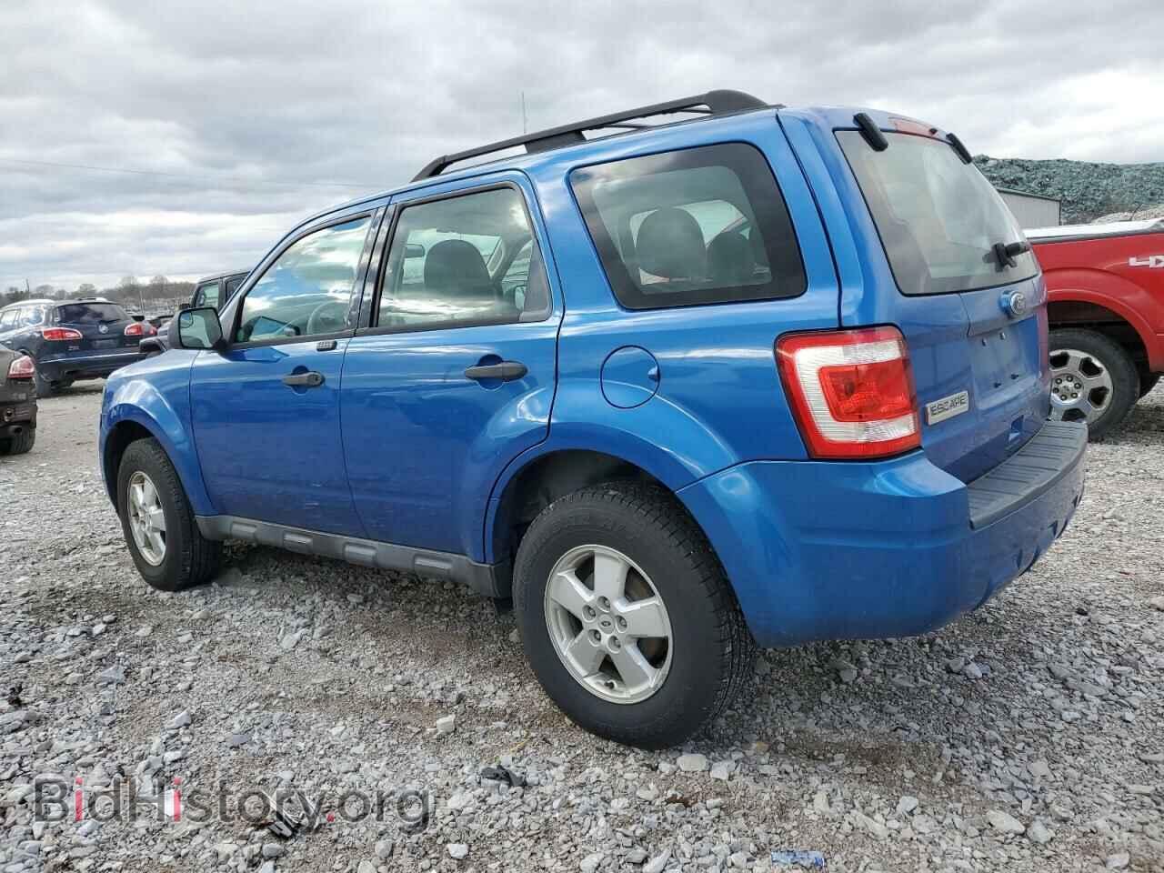 2011 FORD ESCAPE - VIN: 1FMCU0C75BKA37476 - Фото 2