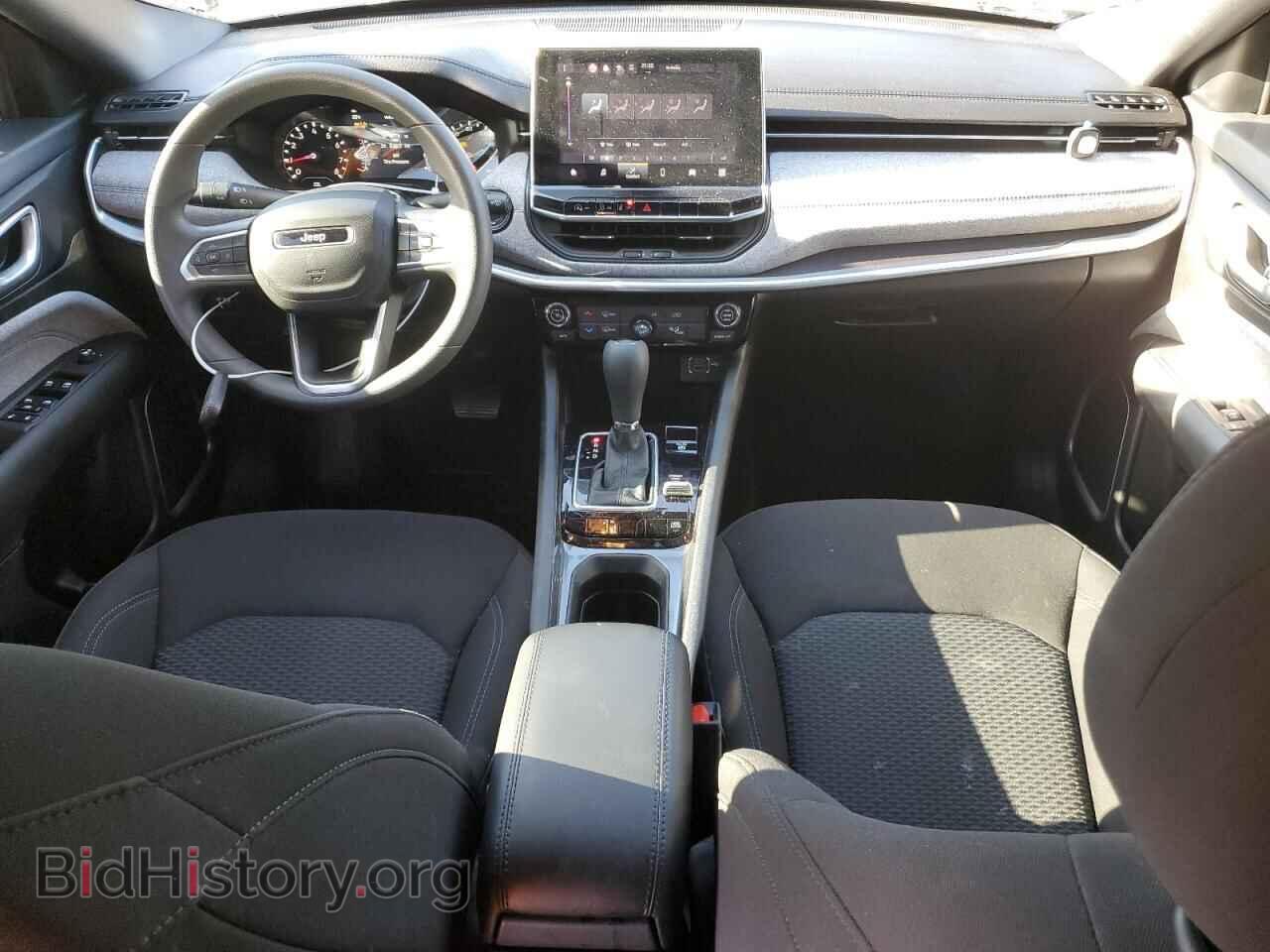 2024 JEEP COMPASS - VIN: 3C4NJDAN0RT113211 - Фото 8