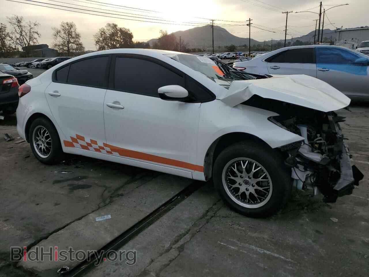 2017 KIA FORTE - VIN: 3KPFK4A73HE132695 - Фото 4