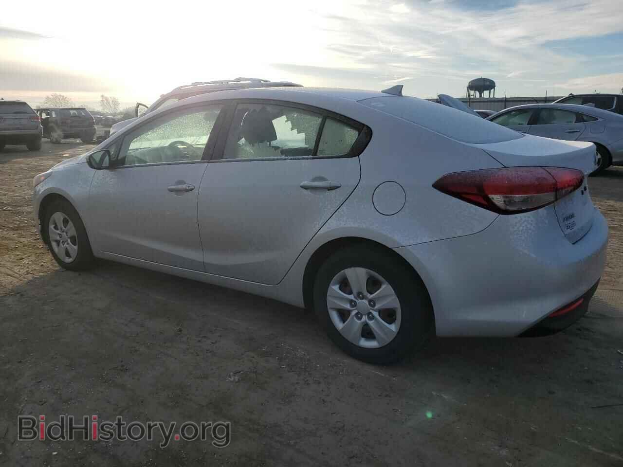 2017 KIA FORTE - VIN: 3KPFK4A78HE037100 - Фото 2