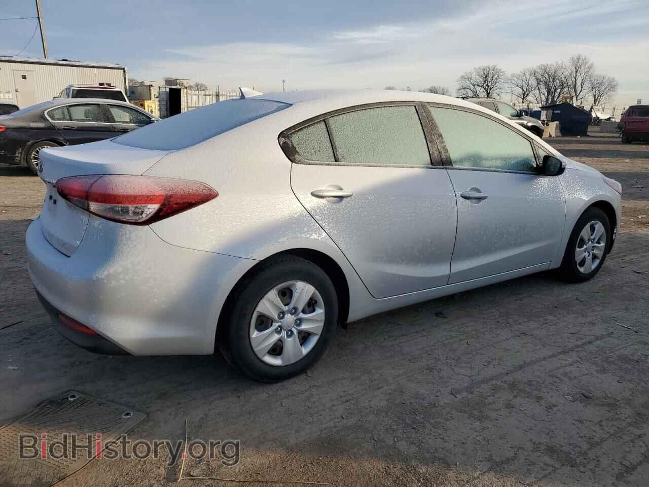 2017 KIA FORTE - VIN: 3KPFK4A78HE037100 - Фото 3