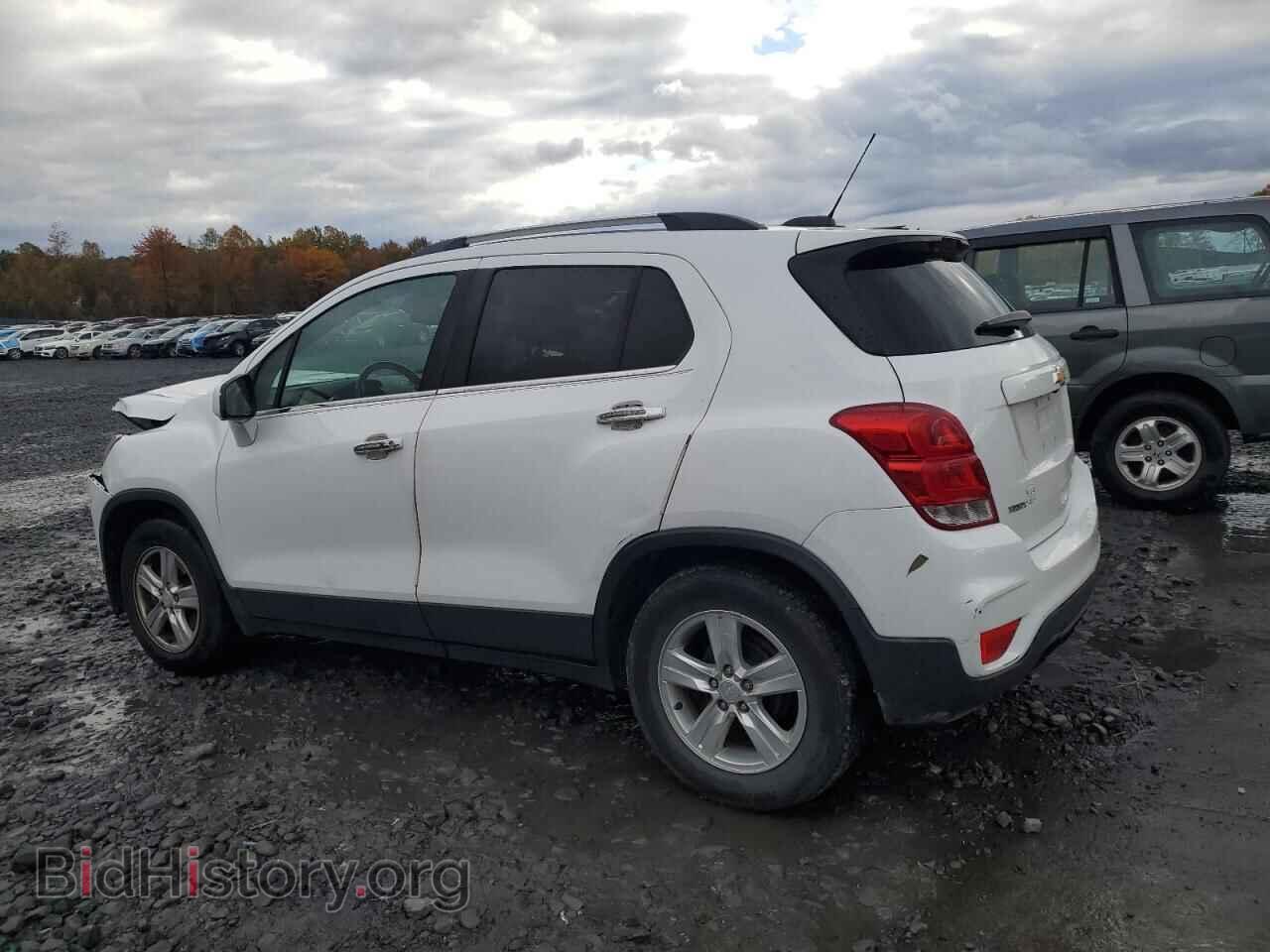 2019 CHEVROLET TRAX - VIN: 3GNCJLSB3KL304401 - Фото 2