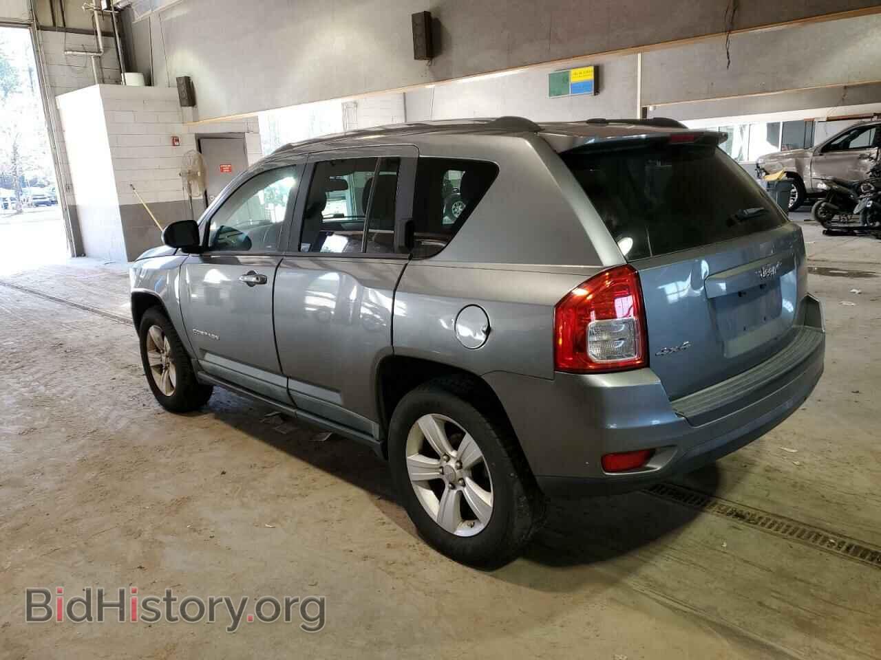 2011 JEEP COMPASS - VIN: 1J4NF1FB4BD282507 - Photo 2