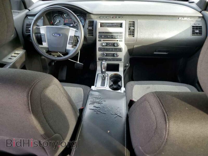 2011 Ford FLEX (VIN 2FMGK5BC4BBD07682) — фото 8 из 13