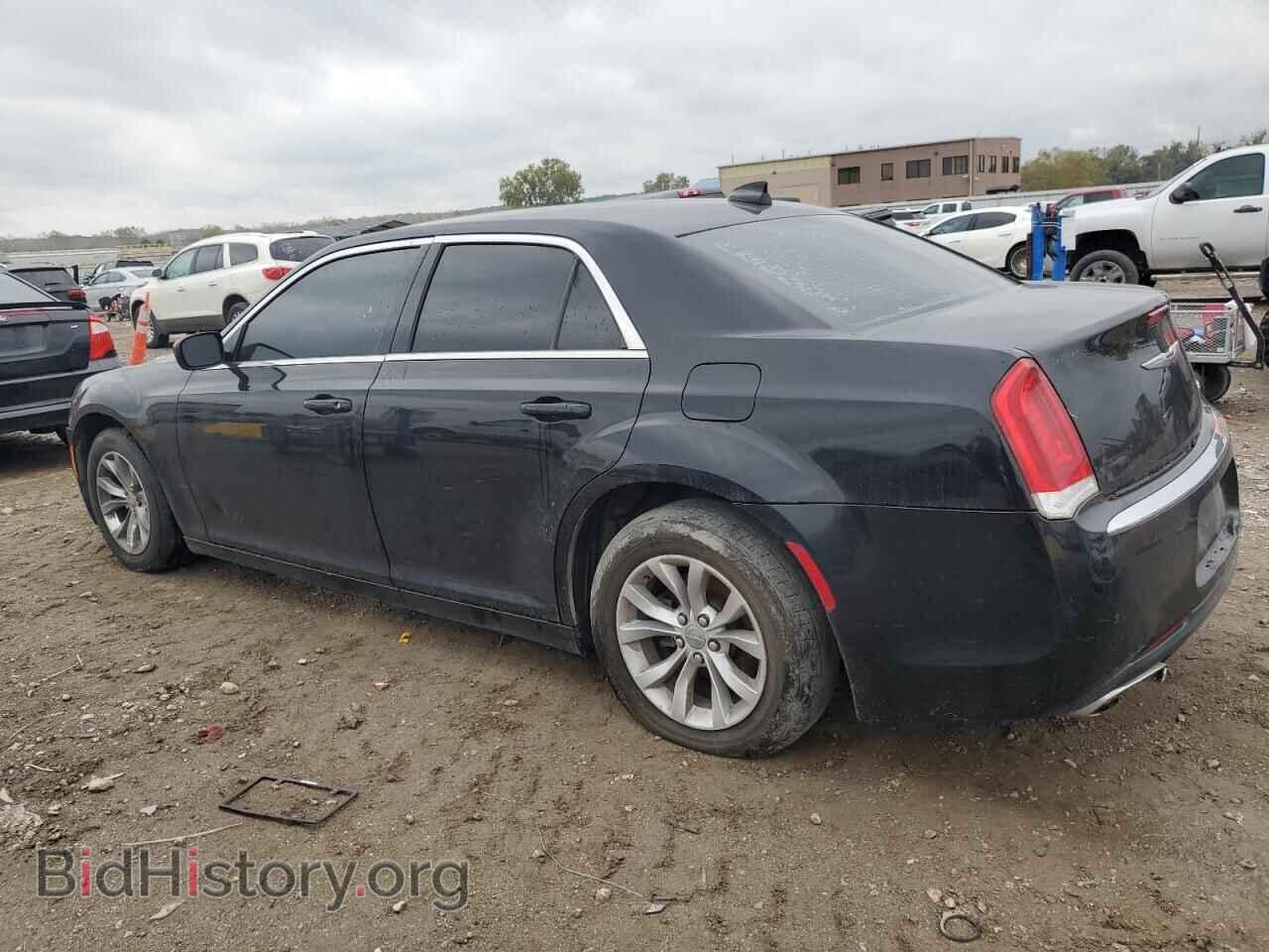2015 CHRYSLER 300 - VIN: 2C3CCAAG6FH803281 - Photo 2