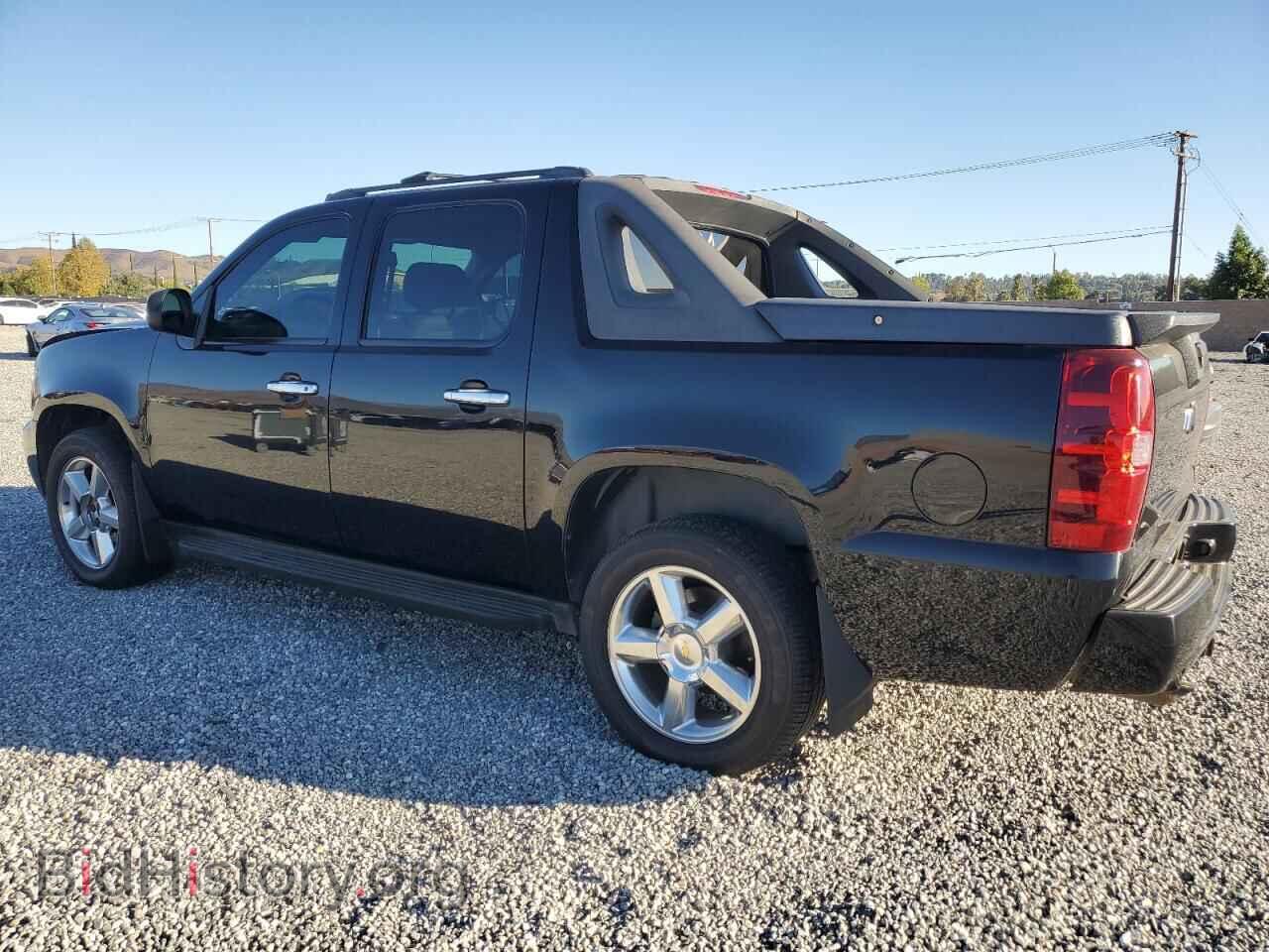 2011 CHEVROLET AVALANCHE - VIN: 3GNMCFE08BG405923 - Фото 2