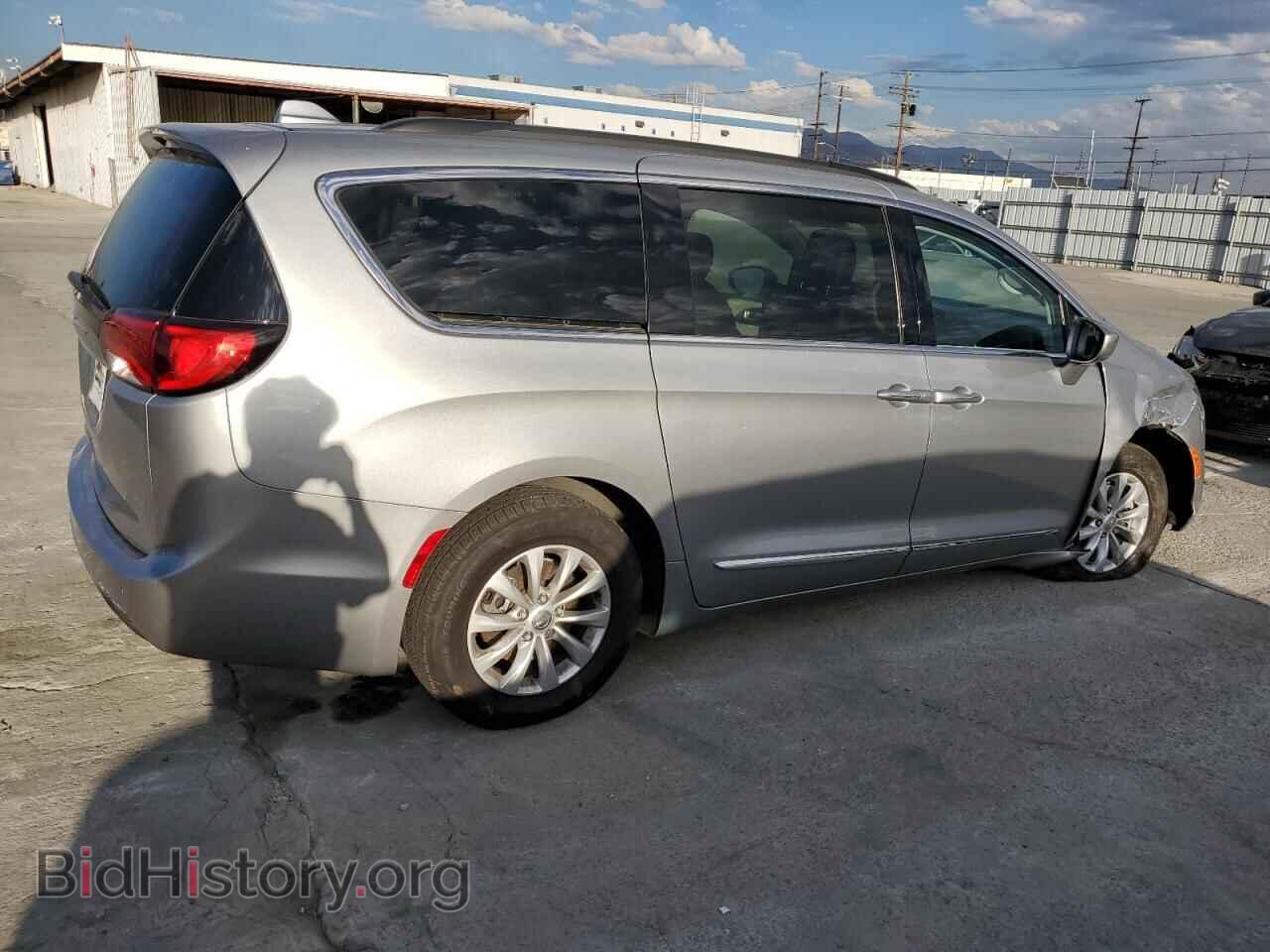 2017 CHRYSLER PACIFICA - VIN: 2C4RC1BG2HR609364 - Photo 3