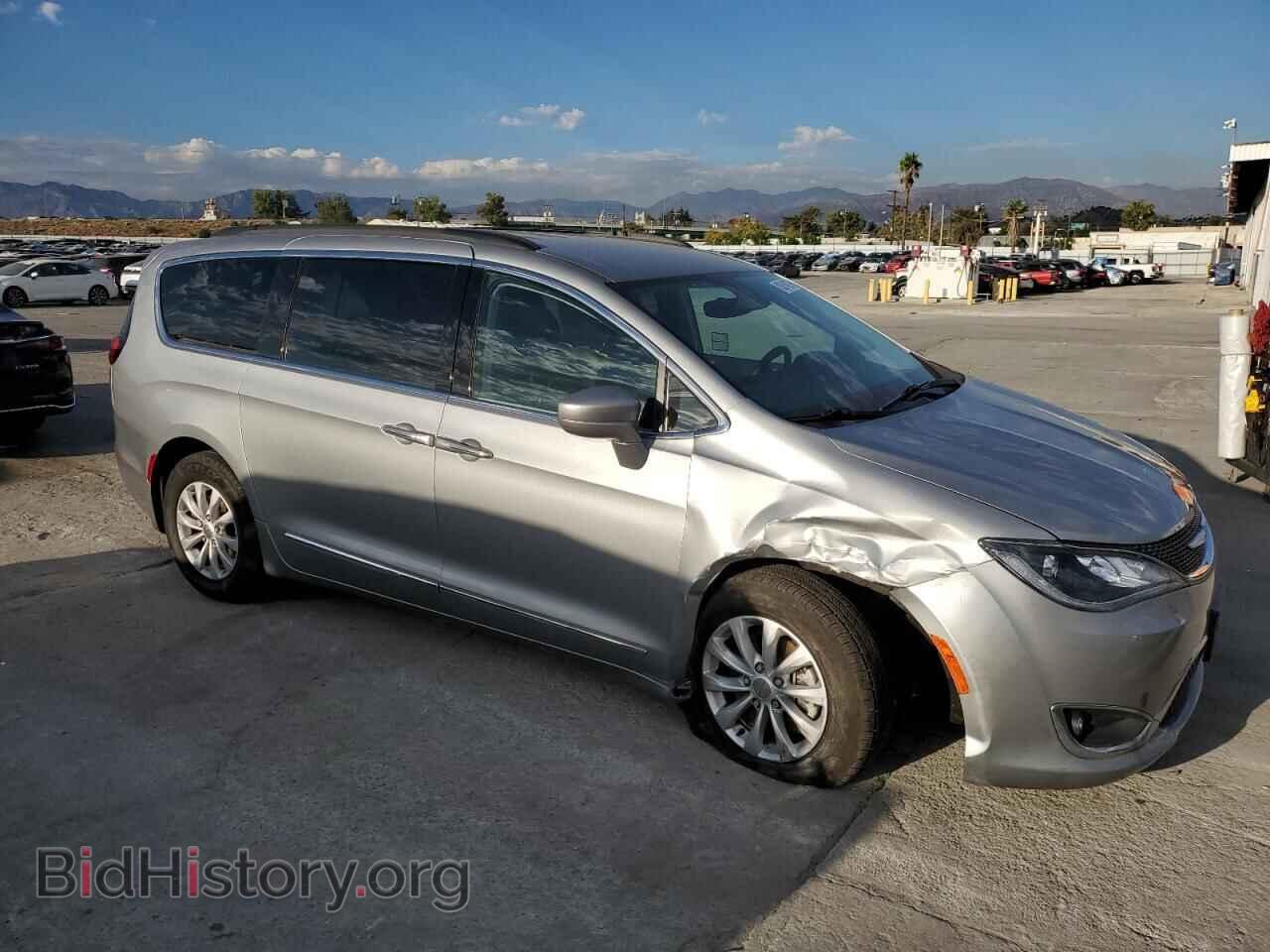 2017 CHRYSLER PACIFICA - VIN: 2C4RC1BG2HR609364 - Photo 4
