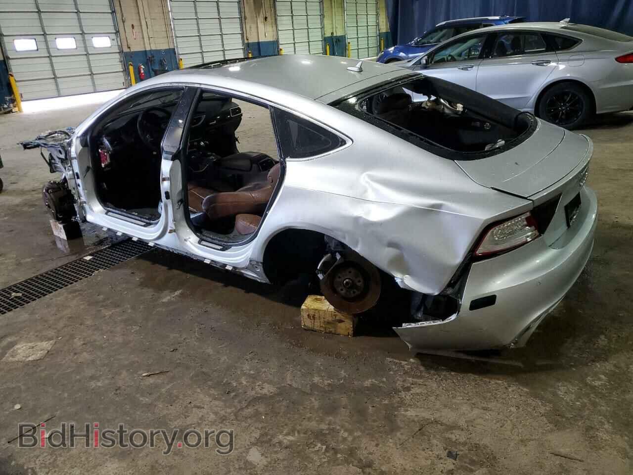 2012 AUDI A7 - VIN: WAUYGAFC1CN072710 - Photo 2