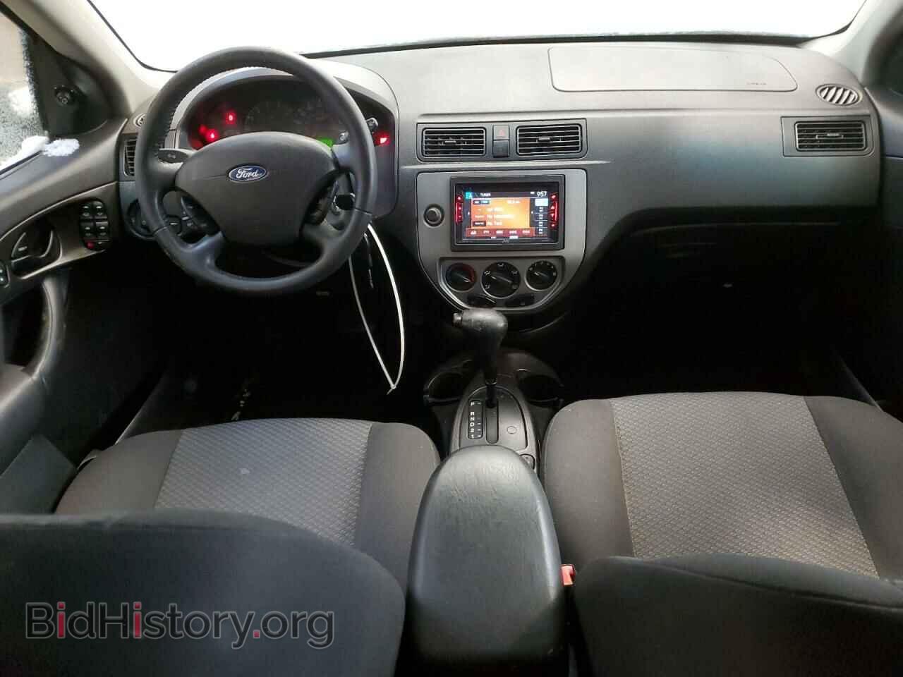 2007 FORD FOCUS - VIN: 1FAFP37N57W182302 - Фото 8