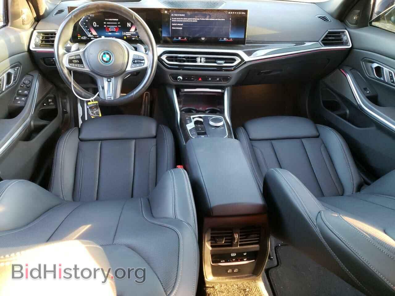 2023 BMW 3 SERIES - VIN: 3MW39FF0XP8D06276 - Фото 8