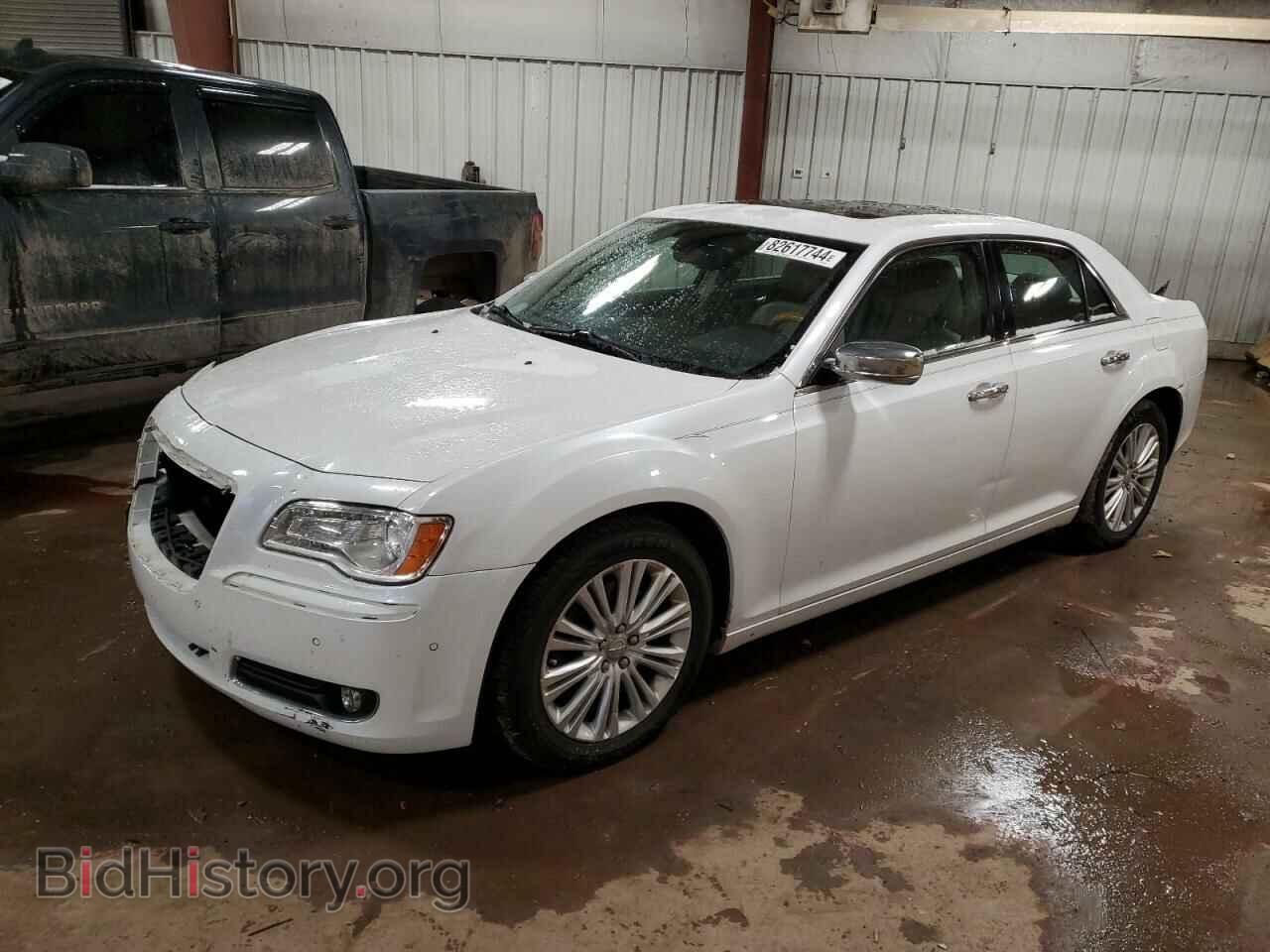 Фотография 2C3CCAKT4DH602567 - CHRYSLER 300 2013