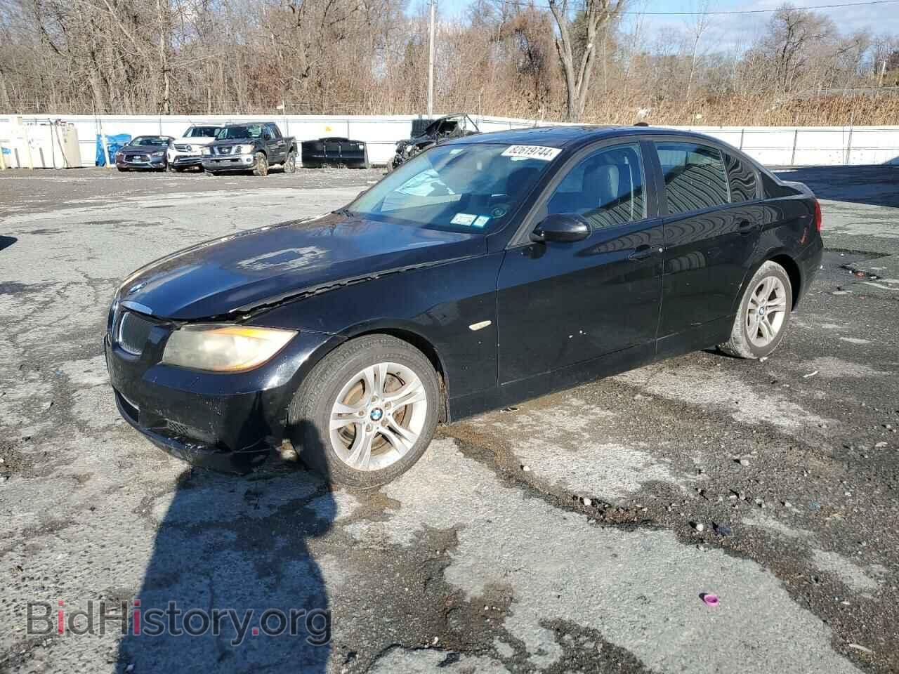 Фотография WBAVC73548KX92048 - BMW 3 SERIES 2008