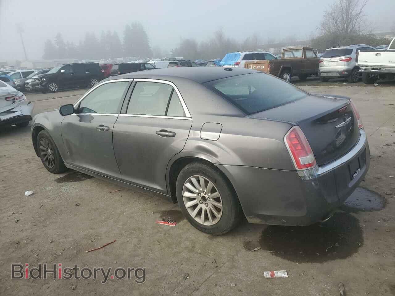 2014 CHRYSLER 300 - VIN: 2C3CCAAG4EH382675 - Фото 2