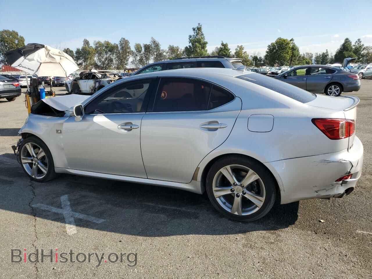 2011 LEXUS IS - VIN: JTHBF5C29B5133569 - Photo 2
