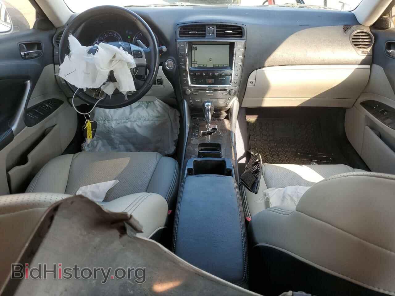 2011 LEXUS IS - VIN: JTHBF5C29B5133569 - Photo 8