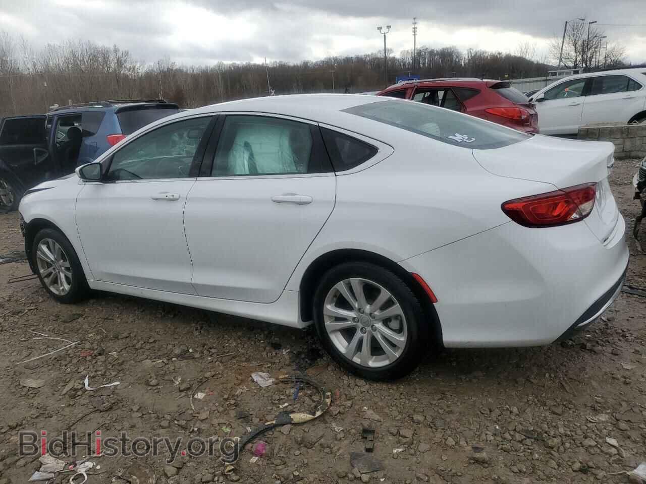 2015 CHRYSLER 200 - VIN: 1C3CCCAB1FN742784 - Photo 2