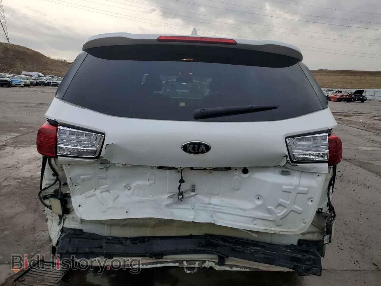 2015 KIA All Models - VIN: KNDMC5C19F6032915 - Photo 6