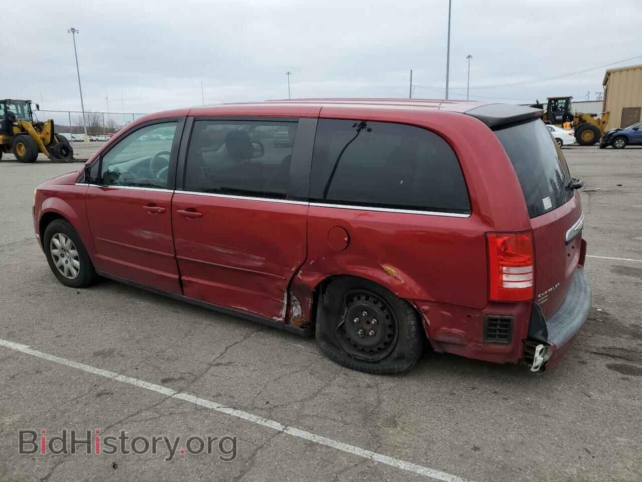 2009 CHRYSLER MINIVAN - VIN: 2A8HR44E09R561249 - Photo 2