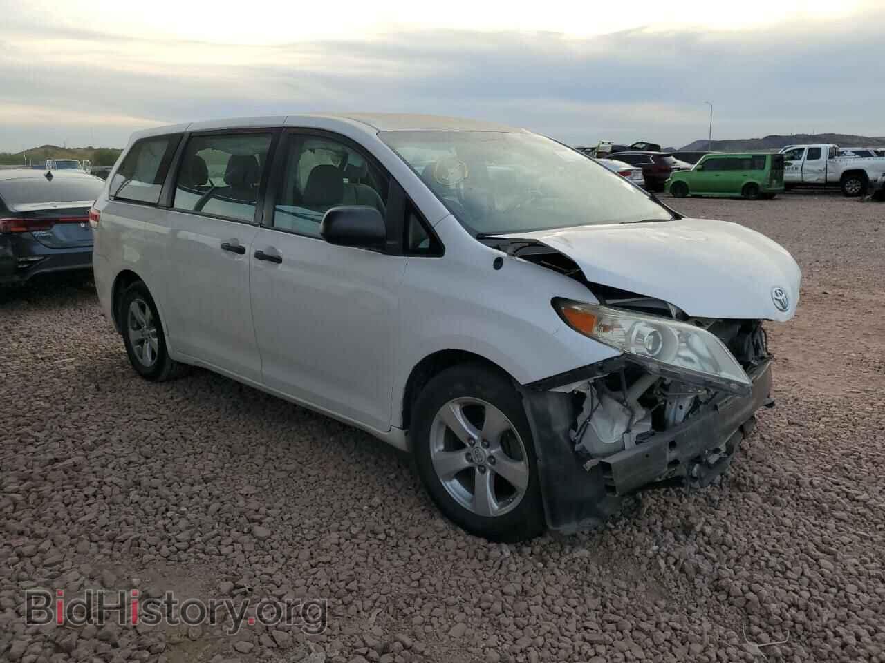 2011 TOYOTA All Models - VIN: 5TDZK3DCXBS023728 - Фото 4