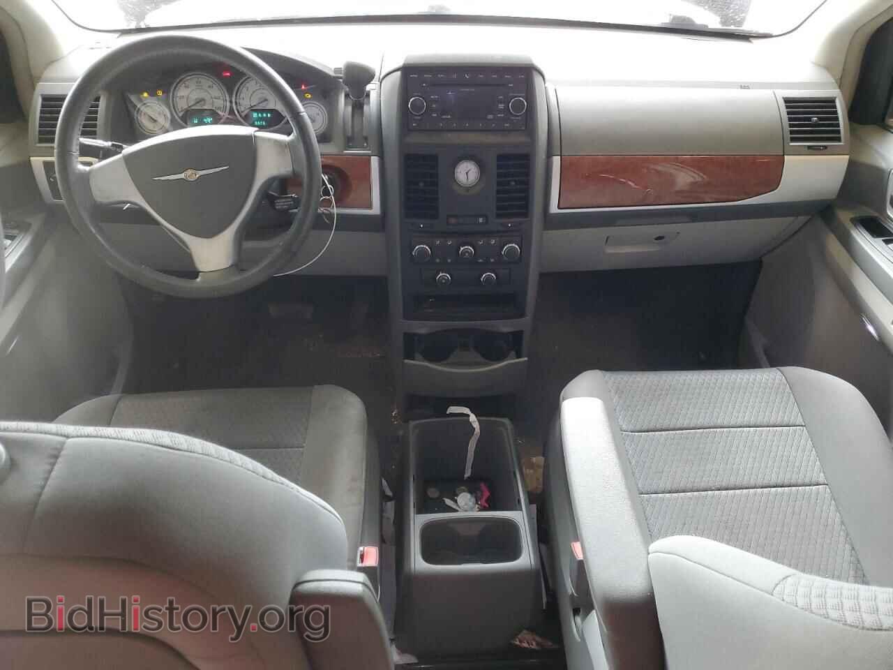 2008 CHRYSLER MINIVAN - VIN: 2A8HR54P78R821281 - Фото 8