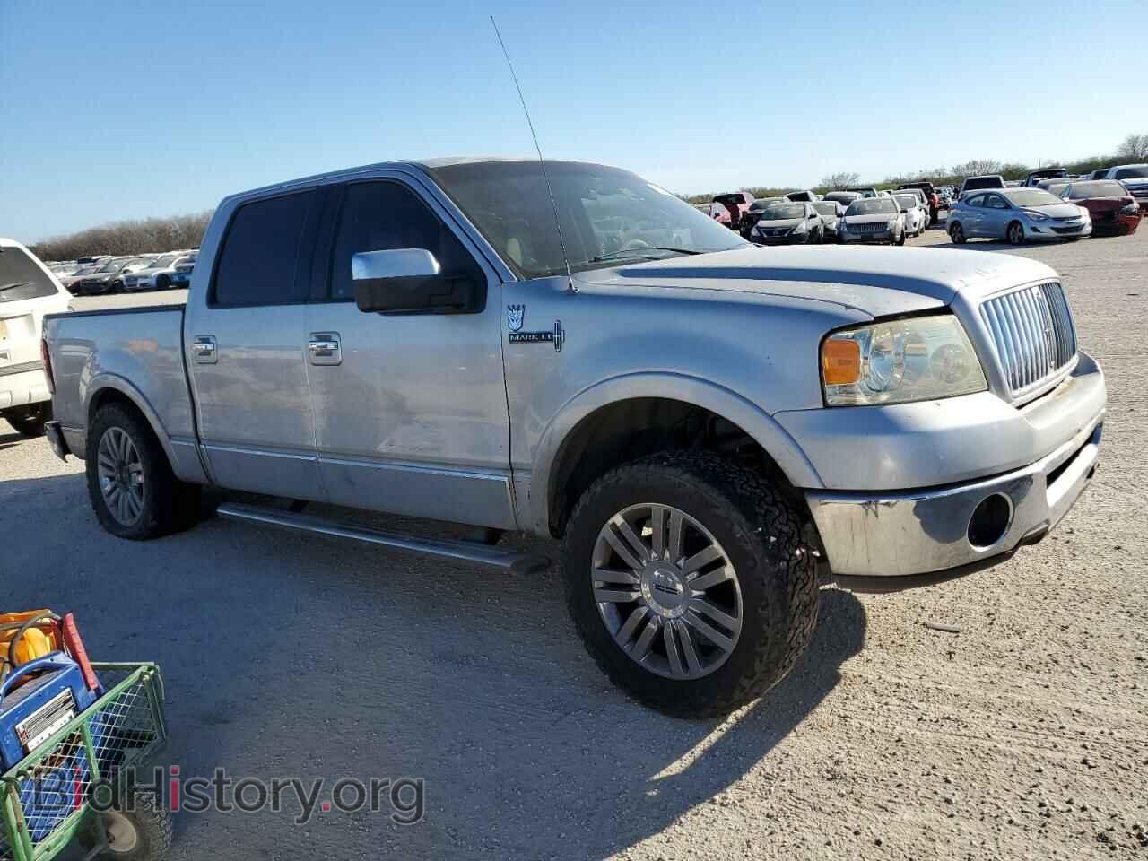 2006 LINCOLN MARK LT - VIN: 5LTPW16596FJ00641 - Фото 4