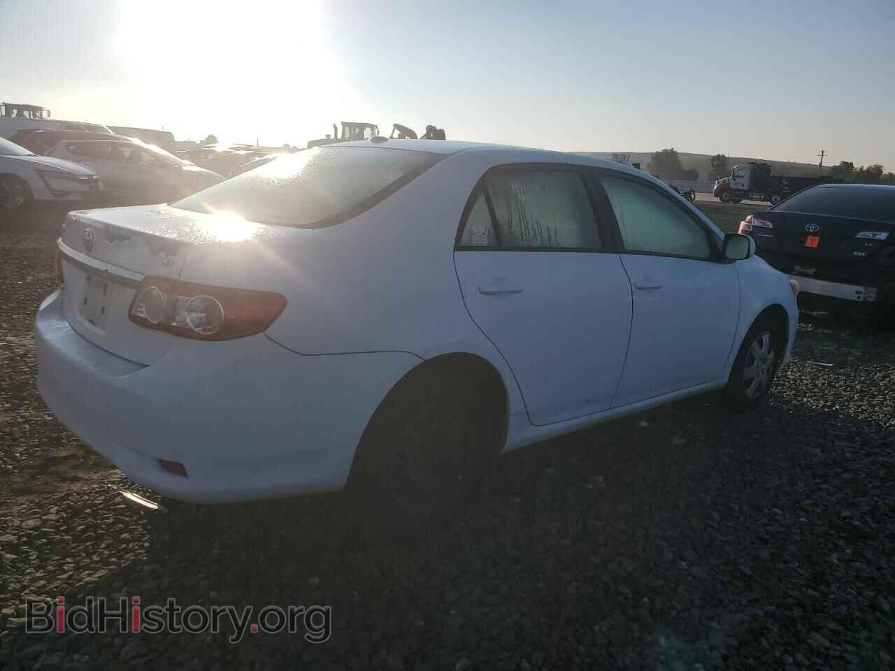 2011 TOYOTA COROLLA - VIN: JTDBU4EEXBJ090683 - Фото 3