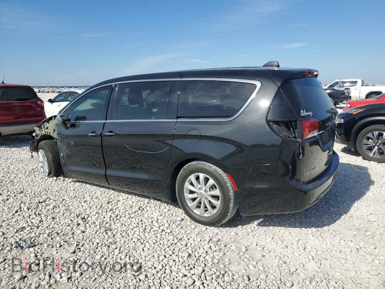 2019 CHRYSLER PACIFICA - VIN: 2C4RC1FG5KR569993 - Фото 2