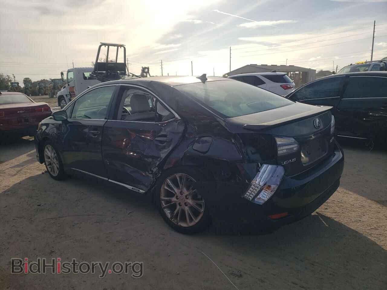 2010 LEXUS HS - VIN: JTHBB1BAXA2002387 - Photo 2