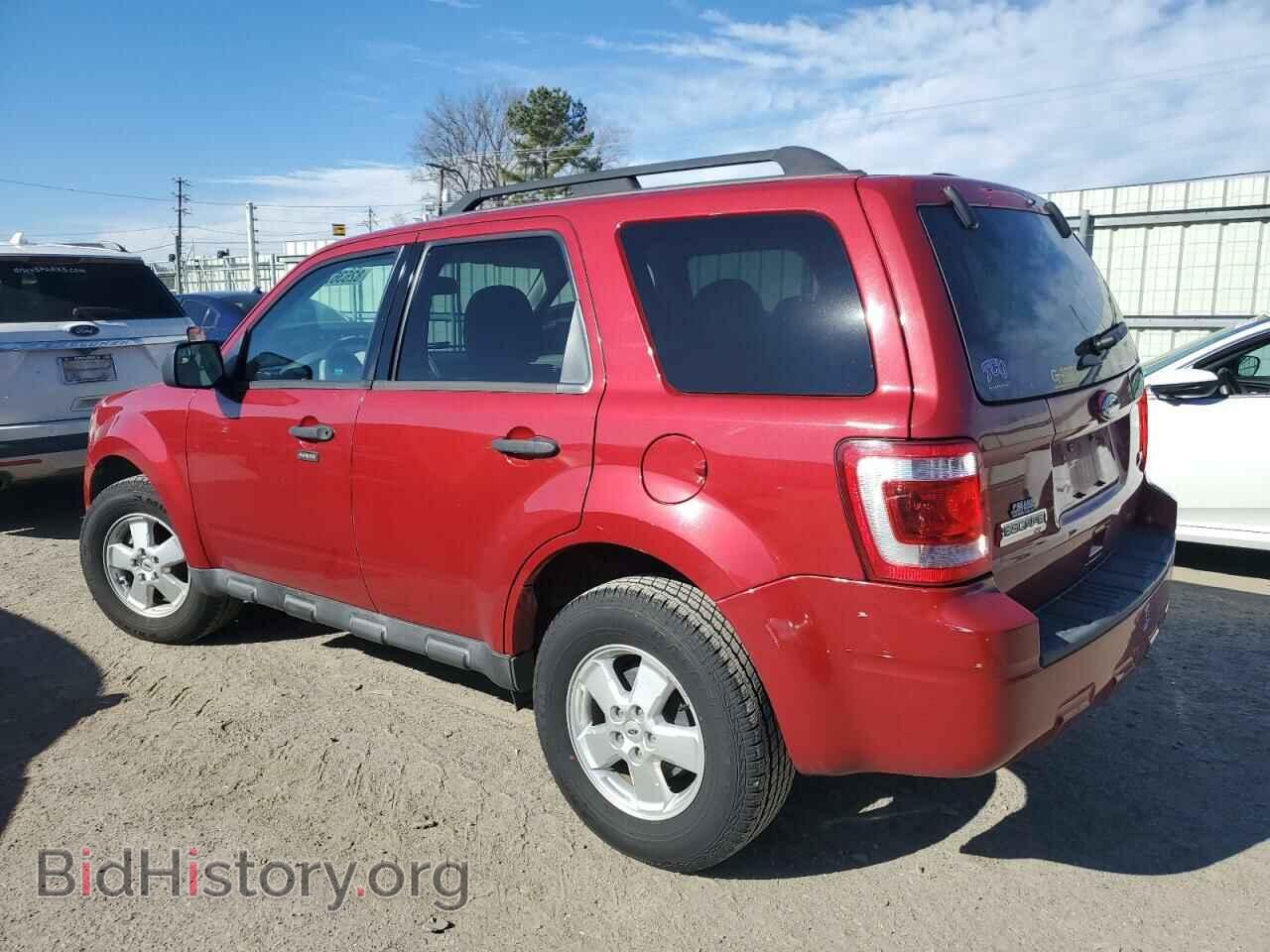 2011 FORD ESCAPE - VIN: 1FMCU0DG4BKC18146 - Фото 2