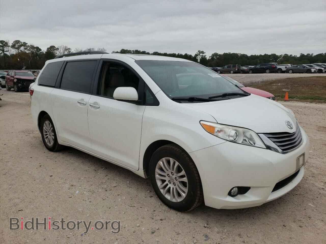 2016 TOYOTA All Models - VIN: 5TDYK3DC2GS718224 - Фото 4
