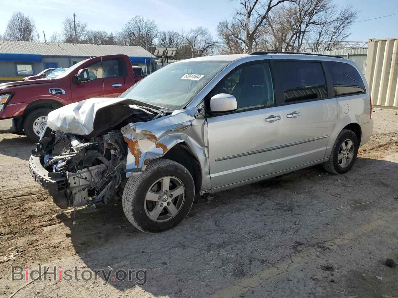 Фотография 2D4RN5D13AR458800 - DODGE CARAVAN 2010