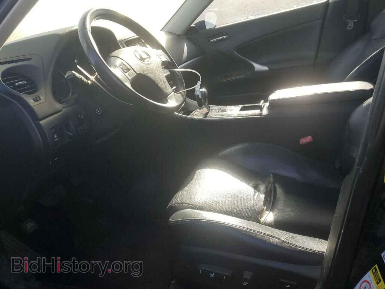 2011 LEXUS IS - VIN: JTHCF5C24B5050409 - Photo 7