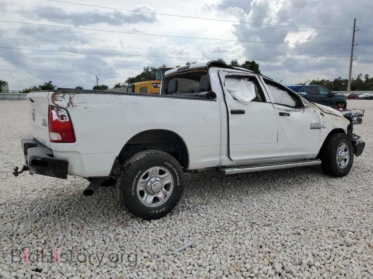 2016 RAM All Models - VIN: 3C6UR5CL2GG248726 - Photo 3