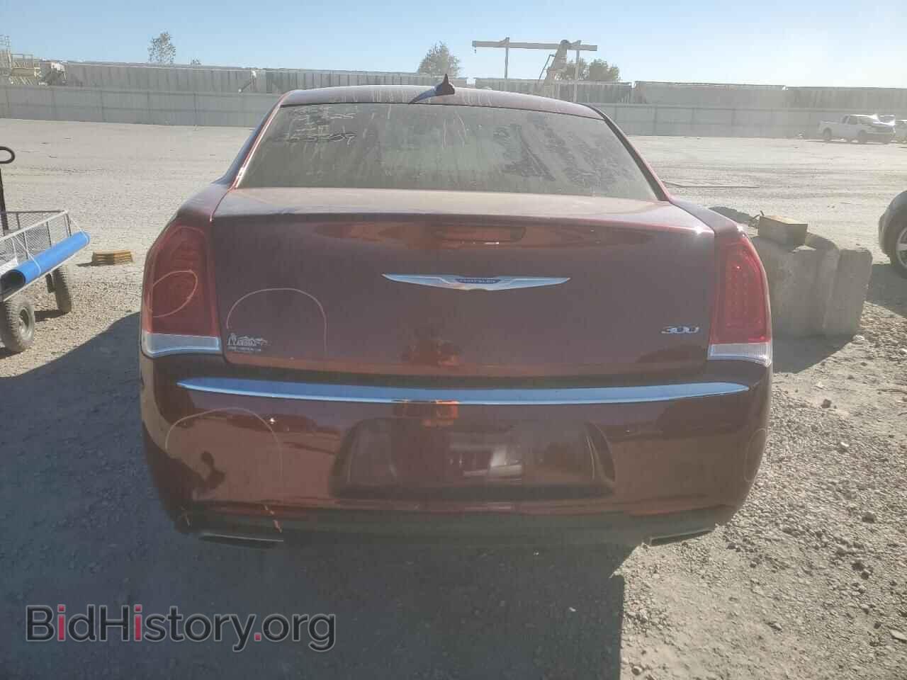 2018 CHRYSLER 300 - VIN: 2C3CCAAG5JH253709 - Фото 6