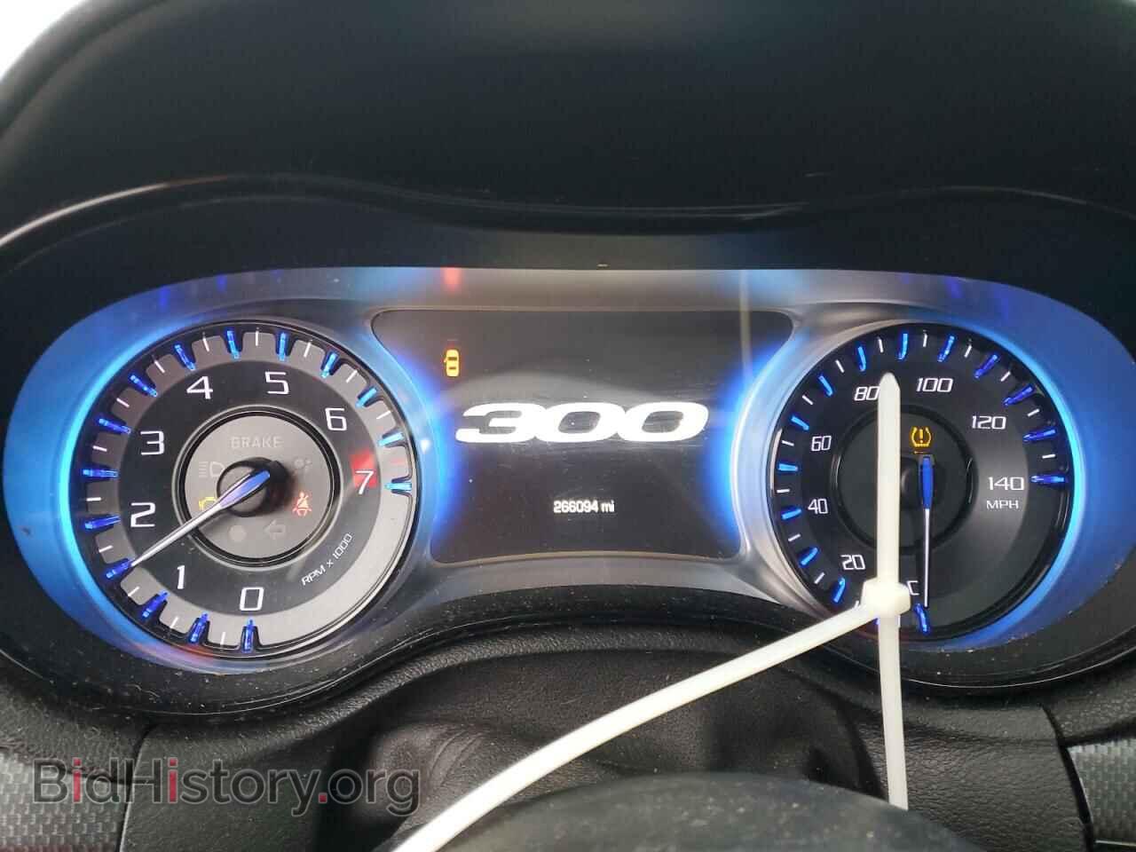 2015 CHRYSLER 300 - VIN: 2C3CCAGGXFH793085 - Фото 9