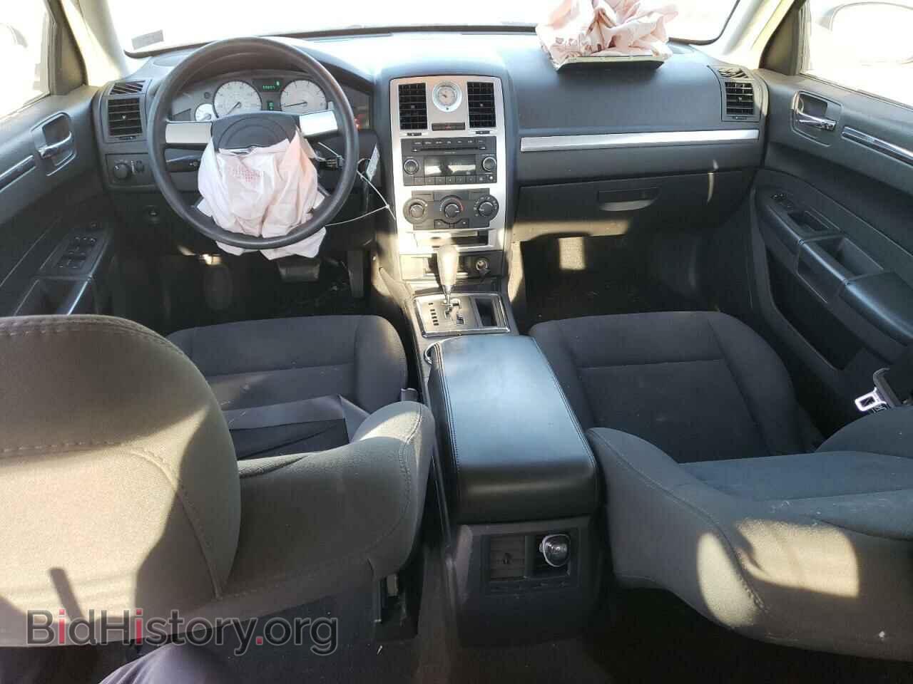 2009 CHRYSLER 300 - VIN: 2C3KA43D49H517309 - Фото 8