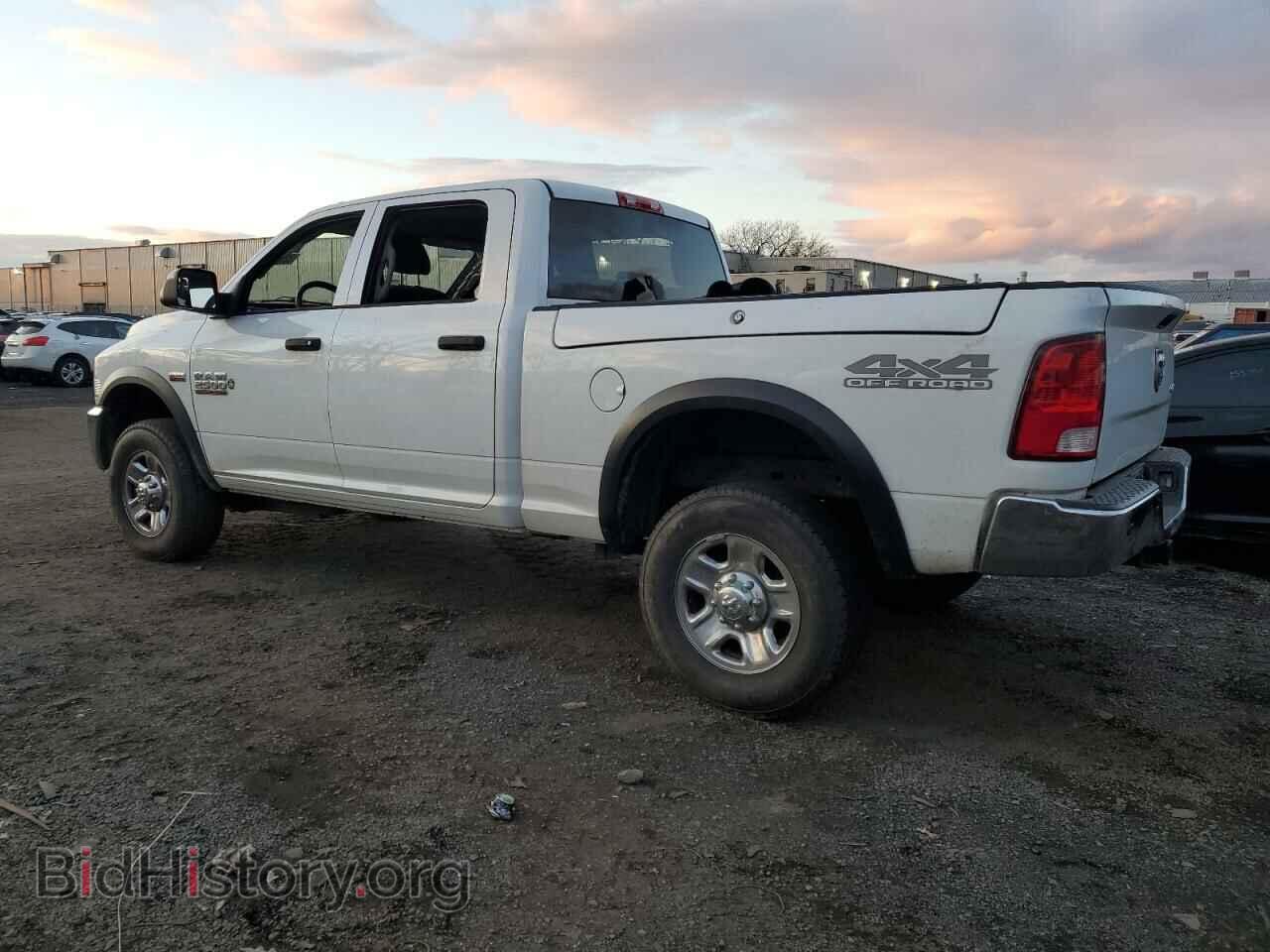 2017 RAM All Models - VIN: 3C6UR5CJ0HG625005 - Фото 2